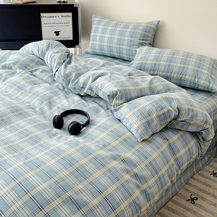 91家纺网 家纺一手货源 找家纺 耀悦家纺 2025新款简约无印风条纹格子纯棉四件套被套床单枕套床笠宿舍学生套件 蓝格雅集