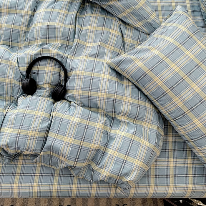 91家纺网 家纺一手货源 找家纺 耀悦家纺 2025新款简约无印风条纹格子纯棉四件套被套床单枕套床笠宿舍学生套件 蓝格雅集