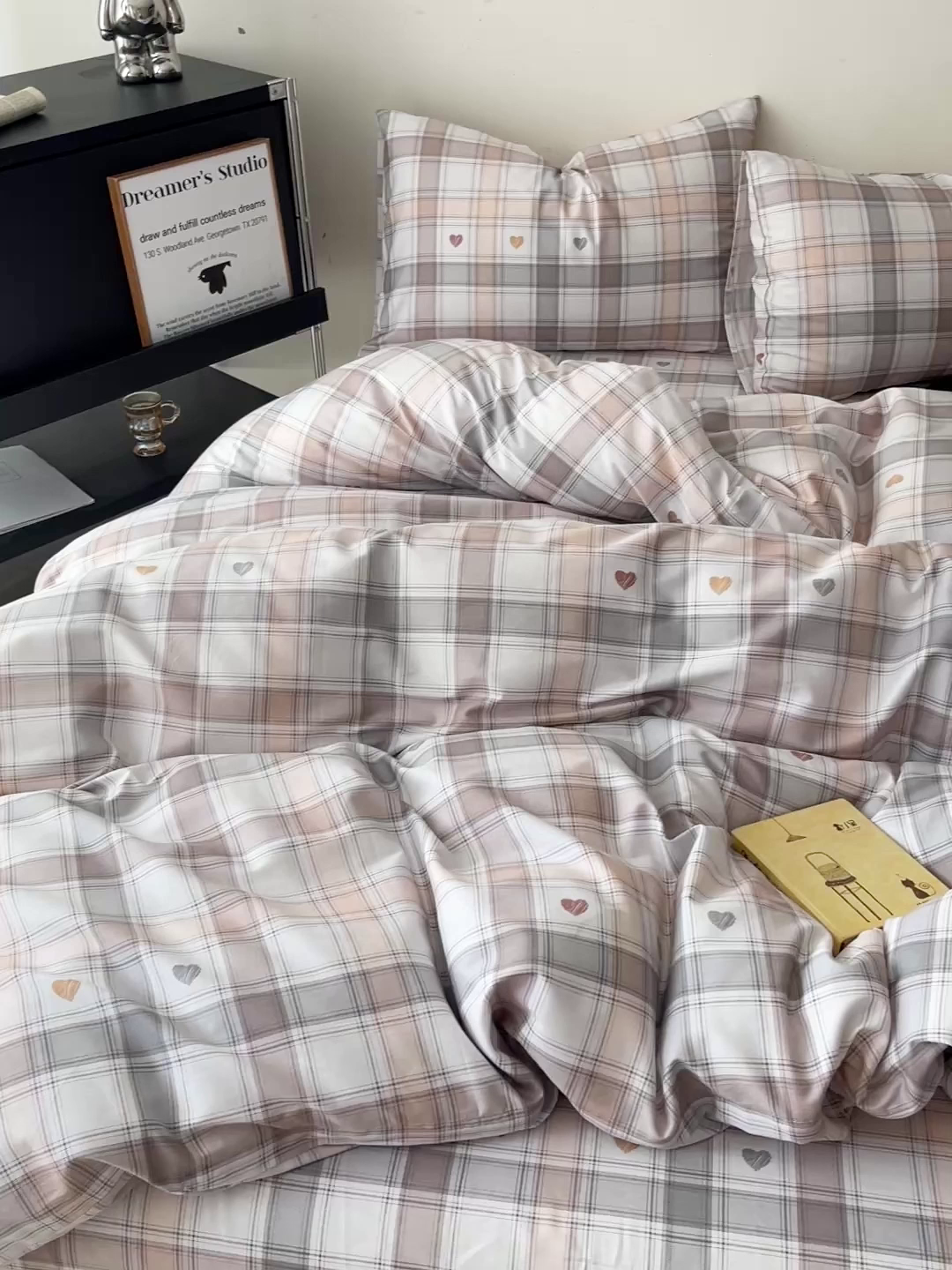 91家纺网 家纺一手货源 找家纺 耀悦家纺 2025新款简约无印风条纹格子纯棉四件套被套床单枕套床笠宿舍学生套件 心语格调