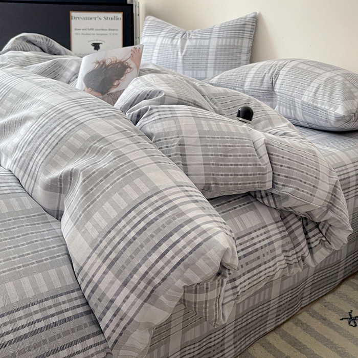 91家纺网 家纺一手货源 找家纺 耀悦家纺 2025新款简约无印风条纹格子纯棉四件套被套床单枕套床笠宿舍学生套件 优雅灰调