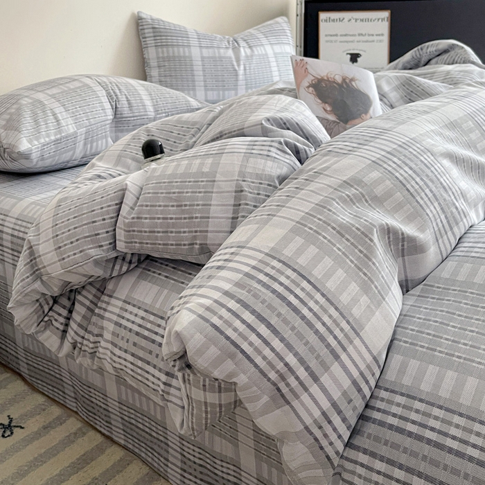 91家纺网 家纺一手货源 找家纺 耀悦家纺 2025新款简约无印风条纹格子纯棉四件套被套床单枕套床笠宿舍学生套件 优雅灰调
