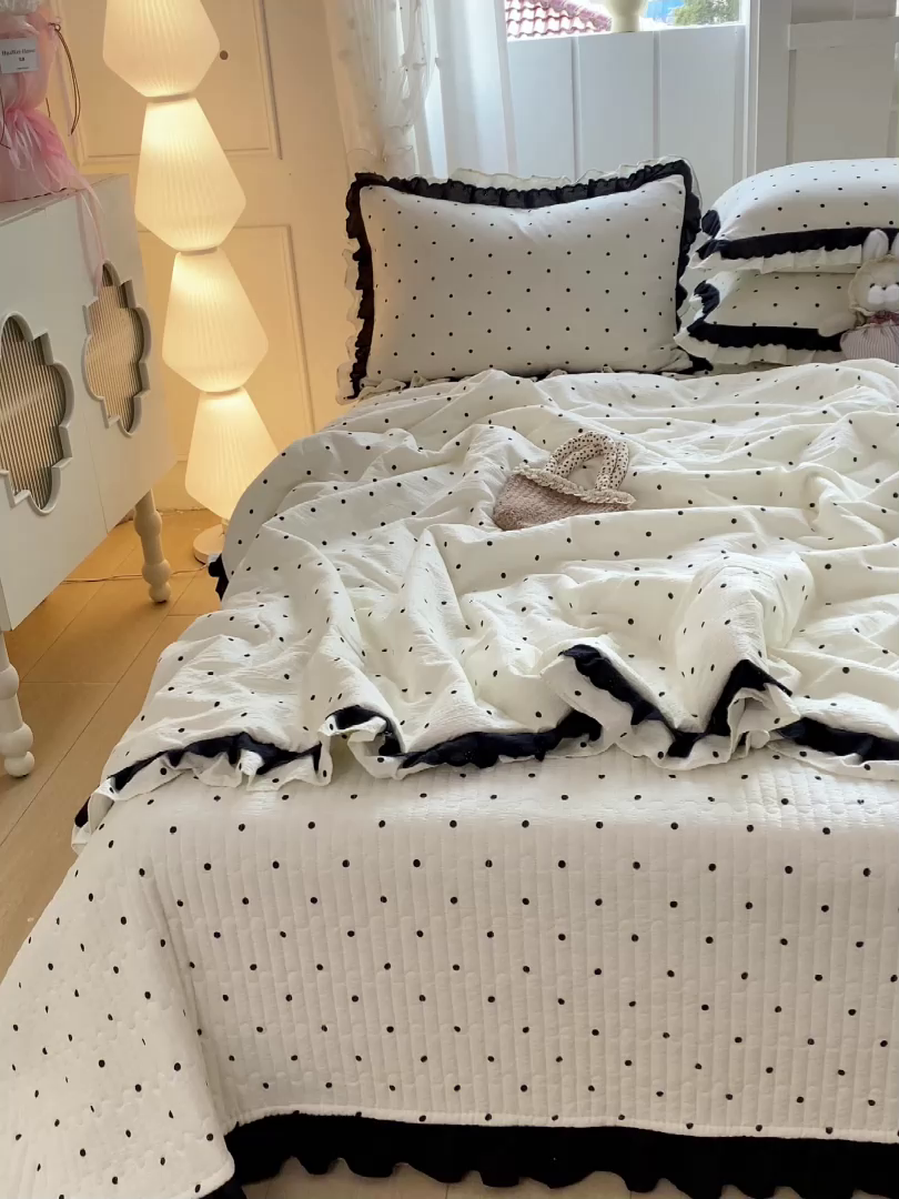 91家纺网 家纺一手货源 找家纺 富之航家纺 2025直播爆款公主风床盖夏被四件套 奶油波点