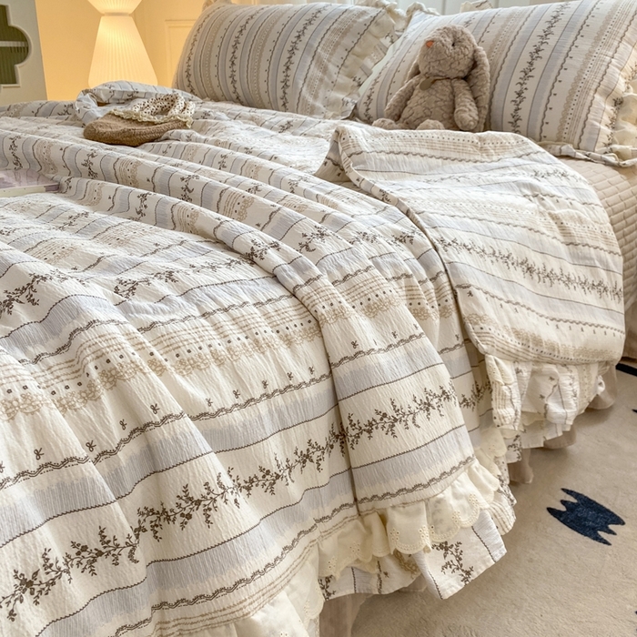 91家纺网 家纺一手货源 找家纺 富之航家纺 2025直播爆款公主风床盖夏被四件套 小城故事