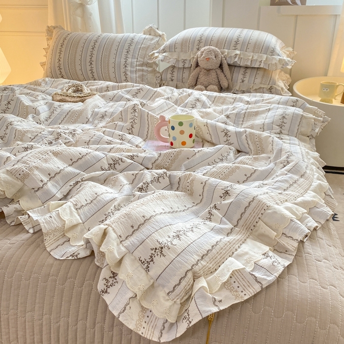 91家纺网 家纺一手货源 找家纺 富之航家纺 2025直播爆款公主风床盖夏被四件套 小城故事