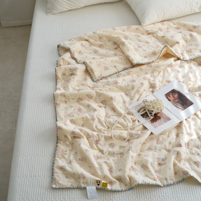 91家纺网 家纺一手货源 找家纺 （总）洋铭区（原狠狠爱） 2025新款贝壳彩边双层纱夏被被子被芯