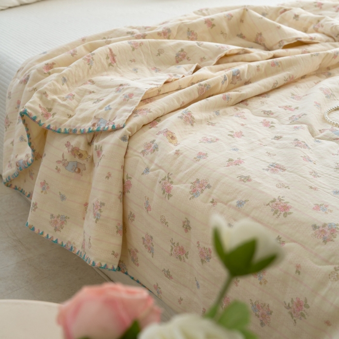 91家纺网 家纺一手货源 找家纺 （总）洋铭区（原狠狠爱） 2025新款贝壳彩边双层纱夏被被子被芯