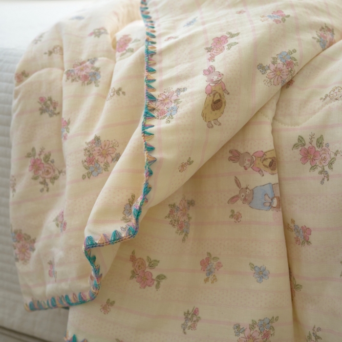 91家纺网 家纺一手货源 找家纺 （总）洋铭区（原狠狠爱） 2025新款贝壳彩边双层纱夏被被子被芯