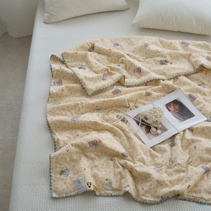 91家纺网 家纺一手货源 找家纺 洋铭区（原狠狠爱） 2025新款贝壳彩边双层纱夏被被子被芯 欢乐小象