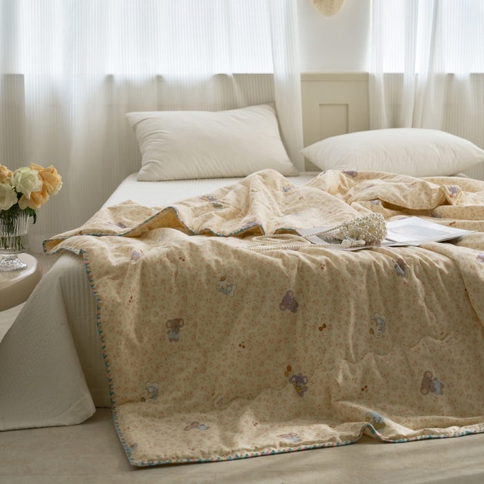 91家纺网 家纺一手货源 找家纺 洋铭区（原狠狠爱） 2025新款贝壳彩边双层纱夏被被子被芯 欢乐小象