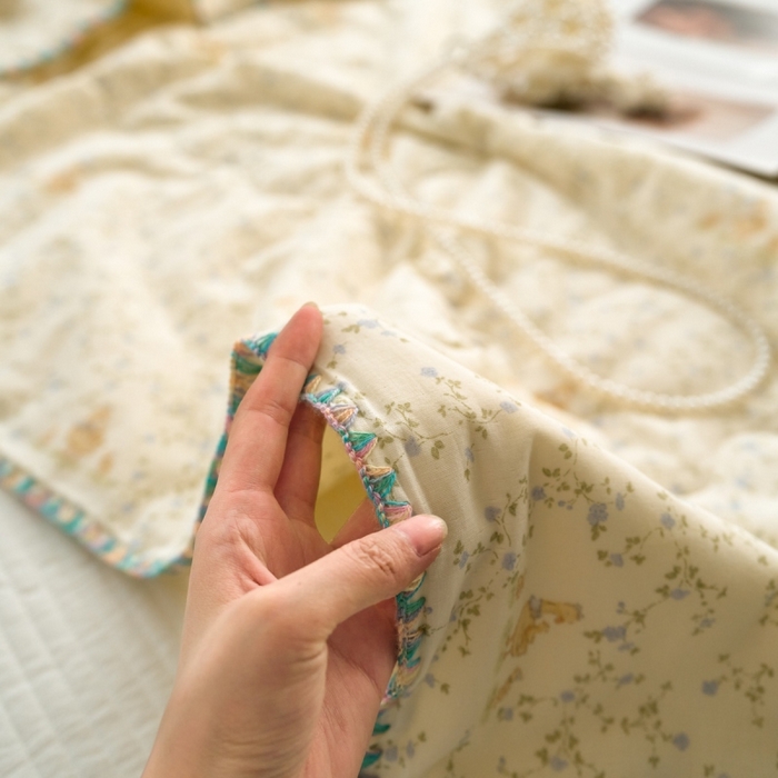 91家纺网 家纺一手货源 找家纺 洋铭区（原狠狠爱） 2025新款贝壳彩边双层纱夏被被子被芯 兰花鸭鸭