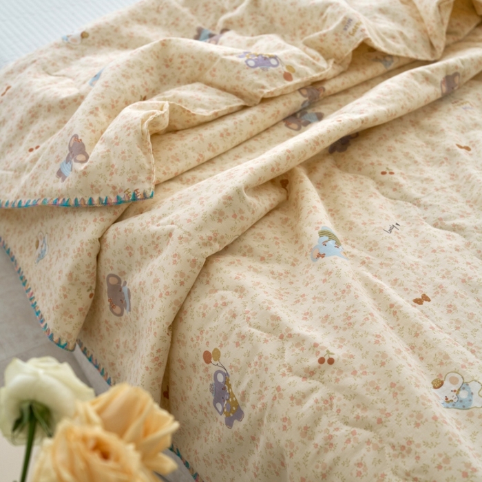 91家纺网 家纺一手货源 找家纺 洋铭区（原狠狠爱） 2025新款贝壳彩边双层纱夏被被子被芯 欢乐小象