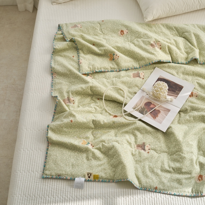 91家纺网 家纺一手货源 找家纺 洋铭区（原狠狠爱） 2025新款贝壳彩边双层纱夏被被子被芯 赖赖猪