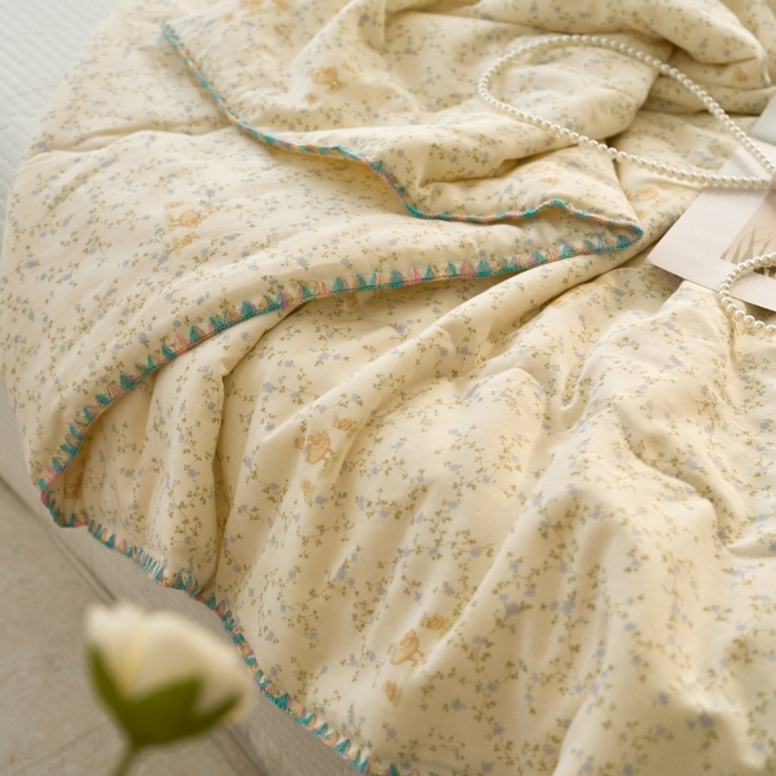 91家纺网 家纺一手货源 找家纺 洋铭区（原狠狠爱） 2025新款贝壳彩边双层纱夏被被子被芯 兰花鸭鸭