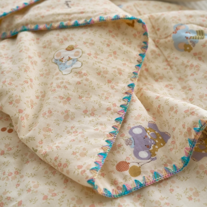 91家纺网 家纺一手货源 找家纺 洋铭区（原狠狠爱） 2025新款贝壳彩边双层纱夏被被子被芯 欢乐小象