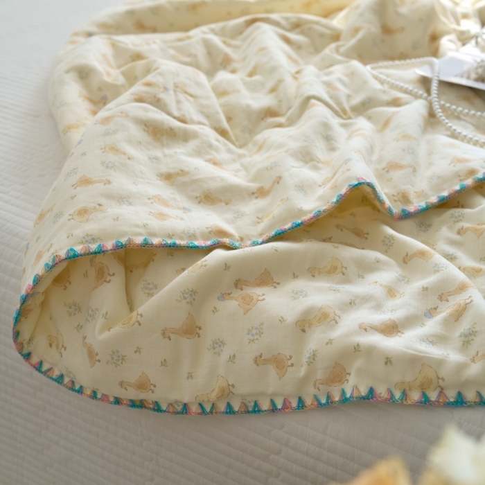 91家纺网 家纺一手货源 找家纺 洋铭区（原狠狠爱） 2025新款贝壳彩边双层纱夏被被子被芯 小黄鸭