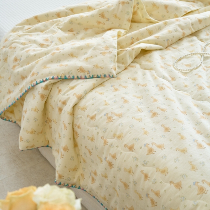 91家纺网 家纺一手货源 找家纺 洋铭区（原狠狠爱） 2025新款贝壳彩边双层纱夏被被子被芯 小黄鸭