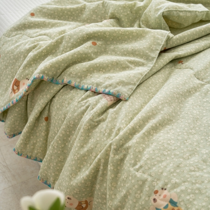 91家纺网 家纺一手货源 找家纺 洋铭区（原狠狠爱） 2025新款贝壳彩边双层纱夏被被子被芯 赖赖猪