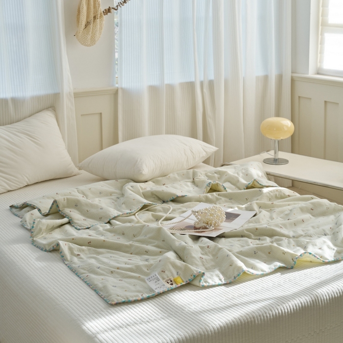 91家纺网 家纺一手货源 找家纺 洋铭区（原狠狠爱） 2025新款贝壳彩边双层纱夏被被子被芯 樱桃格子