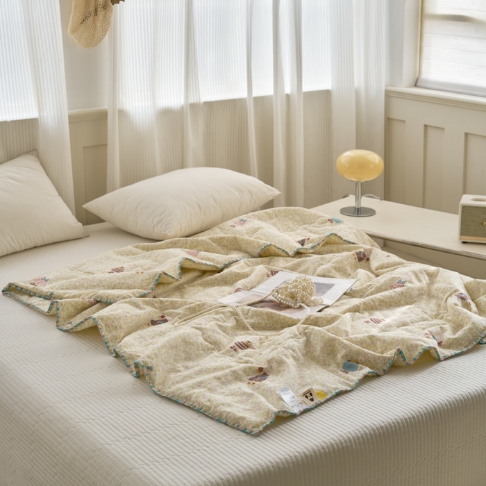 91家纺网 家纺一手货源 找家纺 洋铭区（原狠狠爱） 2025新款贝壳彩边双层纱夏被被子被芯 裙子小兔