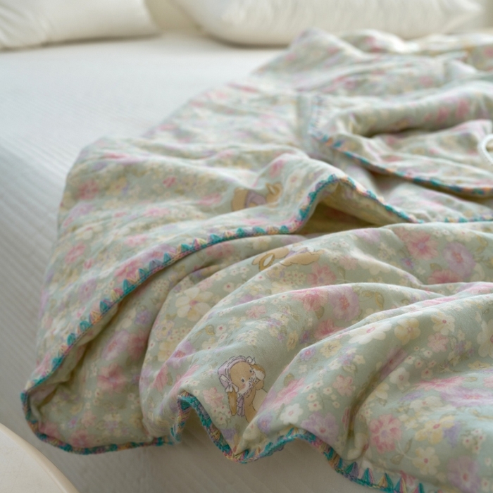 91家纺网 家纺一手货源 找家纺 洋铭区（原狠狠爱） 2025新款贝壳彩边双层纱夏被被子被芯 紫粉小兔