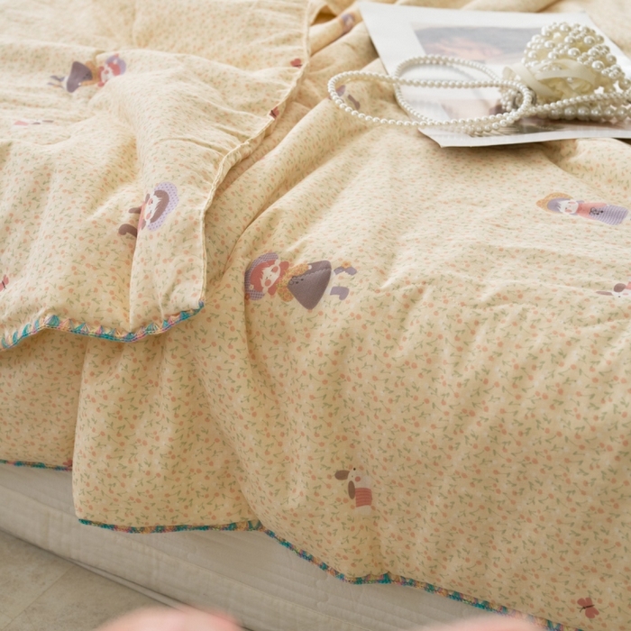 91家纺网 家纺一手货源 找家纺 洋铭区（原狠狠爱） 2025新款贝壳彩边双层纱夏被被子被芯 小花姑娘