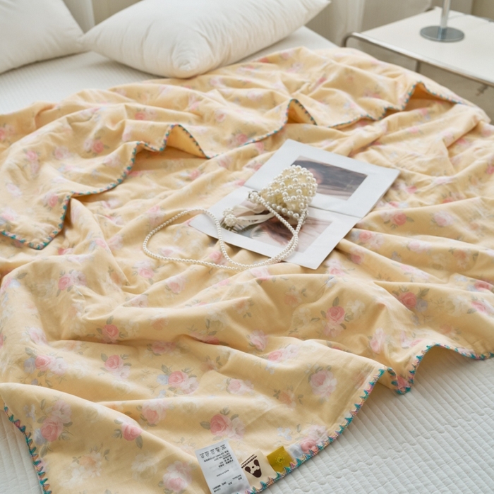 91家纺网 家纺一手货源 找家纺 洋铭区（原狠狠爱） 2025新款贝壳彩边双层纱夏被被子被芯 莫奈庄园