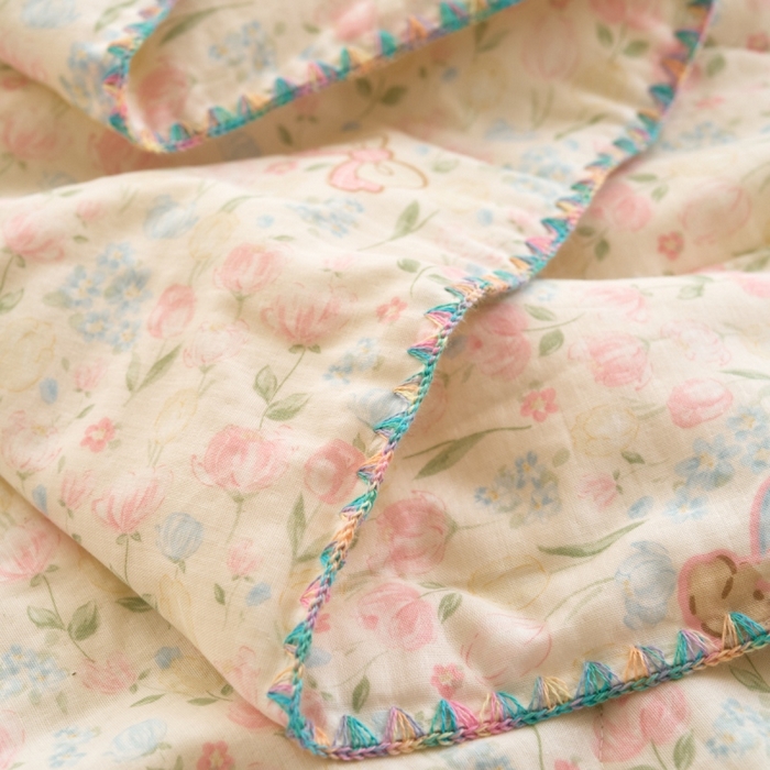 91家纺网 家纺一手货源 找家纺 洋铭区（原狠狠爱） 2025新款贝壳彩边双层纱夏被被子被芯 花花狗