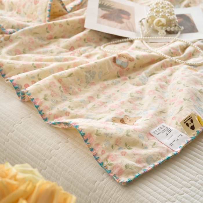 91家纺网 家纺一手货源 找家纺 洋铭区（原狠狠爱） 2025新款贝壳彩边双层纱夏被被子被芯 花花狗