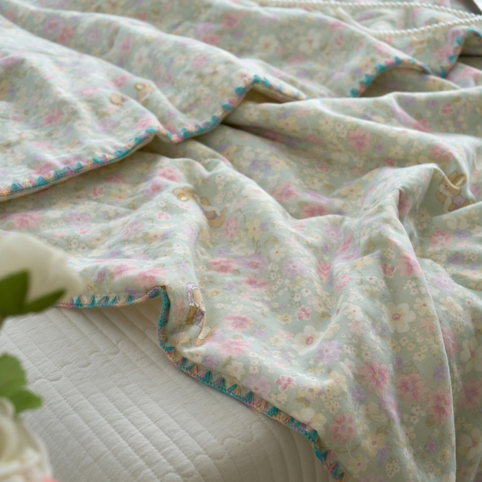 91家纺网 家纺一手货源 找家纺 洋铭区（原狠狠爱） 2025新款贝壳彩边双层纱夏被被子被芯 紫粉小兔