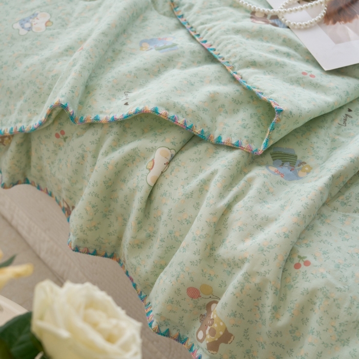 91家纺网 家纺一手货源 找家纺 洋铭区（原狠狠爱） 2025新款贝壳彩边双层纱夏被被子被芯 绿叶小象