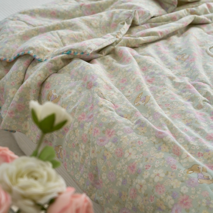 91家纺网 家纺一手货源 找家纺 洋铭区（原狠狠爱） 2025新款贝壳彩边双层纱夏被被子被芯 紫粉小兔