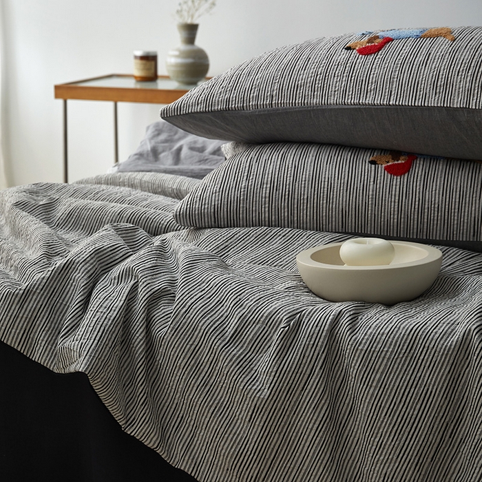 91家纺网 家纺一手货源 找家纺 （总）怡家居 2025新款色织大提花腊肠狗夏被夏凉被空调被四件套