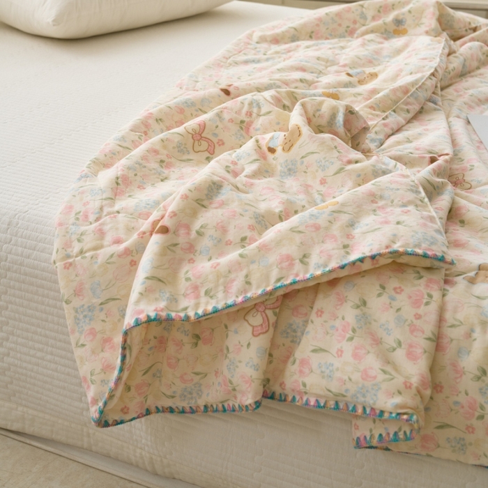 91家纺网 家纺一手货源 找家纺 洋铭区（原狠狠爱） 2025新款贝壳彩边双层纱夏被被子被芯 花花狗