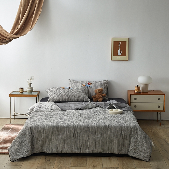 91家纺网 家纺一手货源 找家纺 怡家居 2025新款色织大提花腊肠狗夏被夏凉被空调被四件套 夏被-黑条腊肠狗