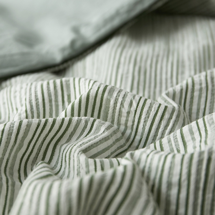 91家纺网 家纺一手货源 找家纺 怡家居 2025新款色织大提花腊肠狗夏被夏凉被空调被四件套 夏被-绿条腊肠狗