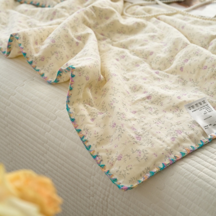 91家纺网 家纺一手货源 找家纺 洋铭区（原狠狠爱） 2025新款贝壳彩边双层纱夏被被子被芯 紫花枝