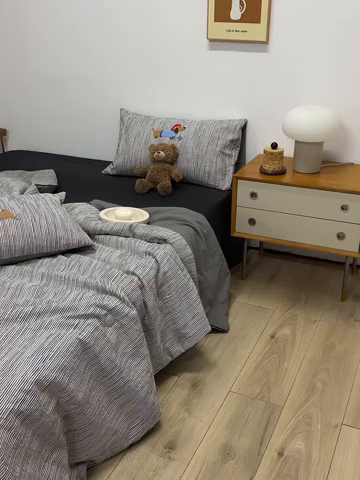 91家纺网 家纺一手货源 找家纺 （总）怡家居 2025新款色织大提花腊肠狗夏被夏凉被空调被四件套