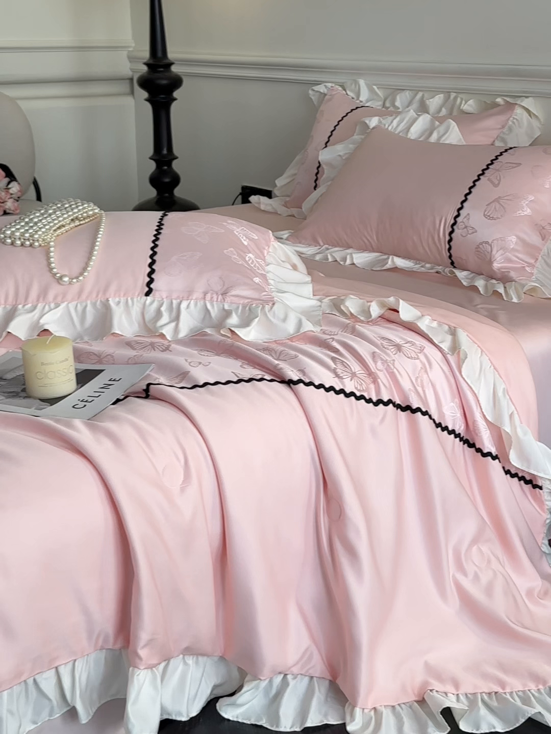 91家纺网 家纺一手货源 找家纺 米彩家纺 2025新款A类水洗真丝亮光浮雕洛丽塔夏被夏凉被空调被四件套 金香槟