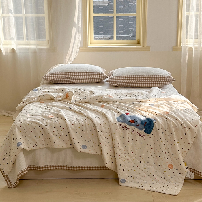 91家纺网 家纺一手货源 找家纺 （总）洋铭区（原狠狠爱） 2025新款双层纱毛巾绣夏被夏凉被空调被