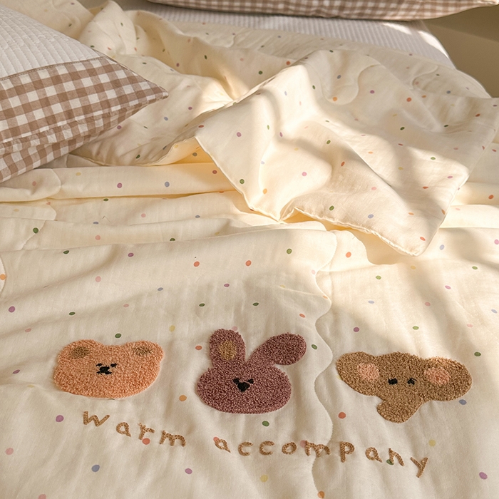 91家纺网 家纺一手货源 找家纺 洋铭区（原狠狠爱） 2025新款双层纱毛巾绣夏被夏凉被空调被 淘淘兔