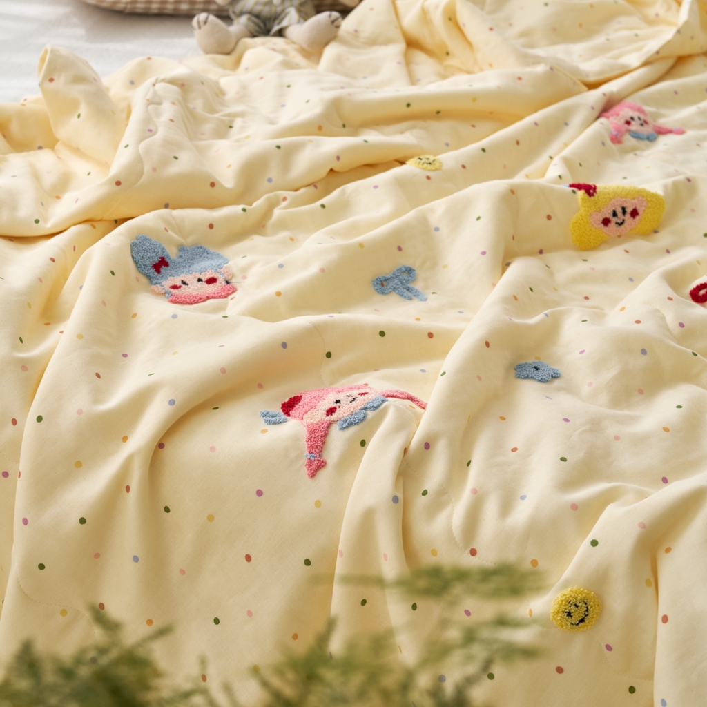 91家纺网 家纺一手货源 找家纺 洋铭区（原狠狠爱） 2025新款双层纱毛巾绣夏被夏凉被空调被 小仙女