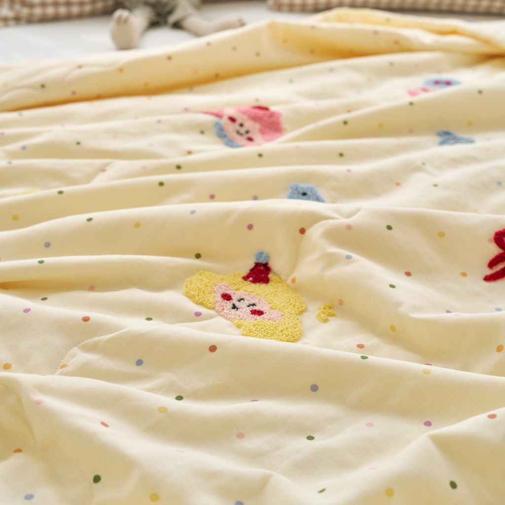 91家纺网 家纺一手货源 找家纺 洋铭区（原狠狠爱） 2025新款双层纱毛巾绣夏被夏凉被空调被 小仙女