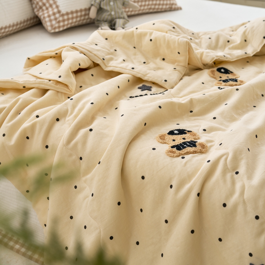 91家纺网 家纺一手货源 找家纺 洋铭区（原狠狠爱） 2025新款双层纱毛巾绣夏被夏凉被空调被 童话熊