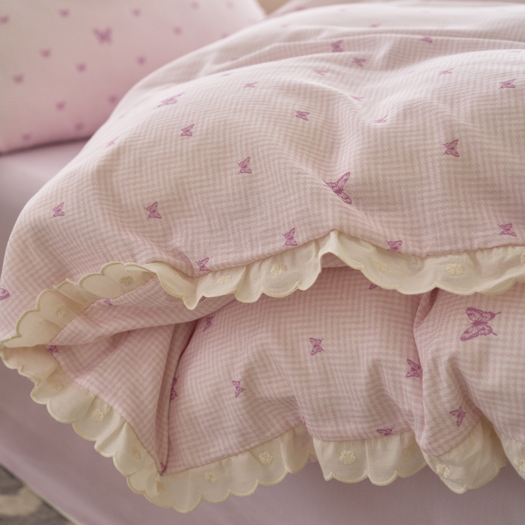 91家纺网 家纺一手货源 找家纺 洋铭区（原狠狠爱） 2025新款花边全棉双层纱四件套 心动蝴蝶