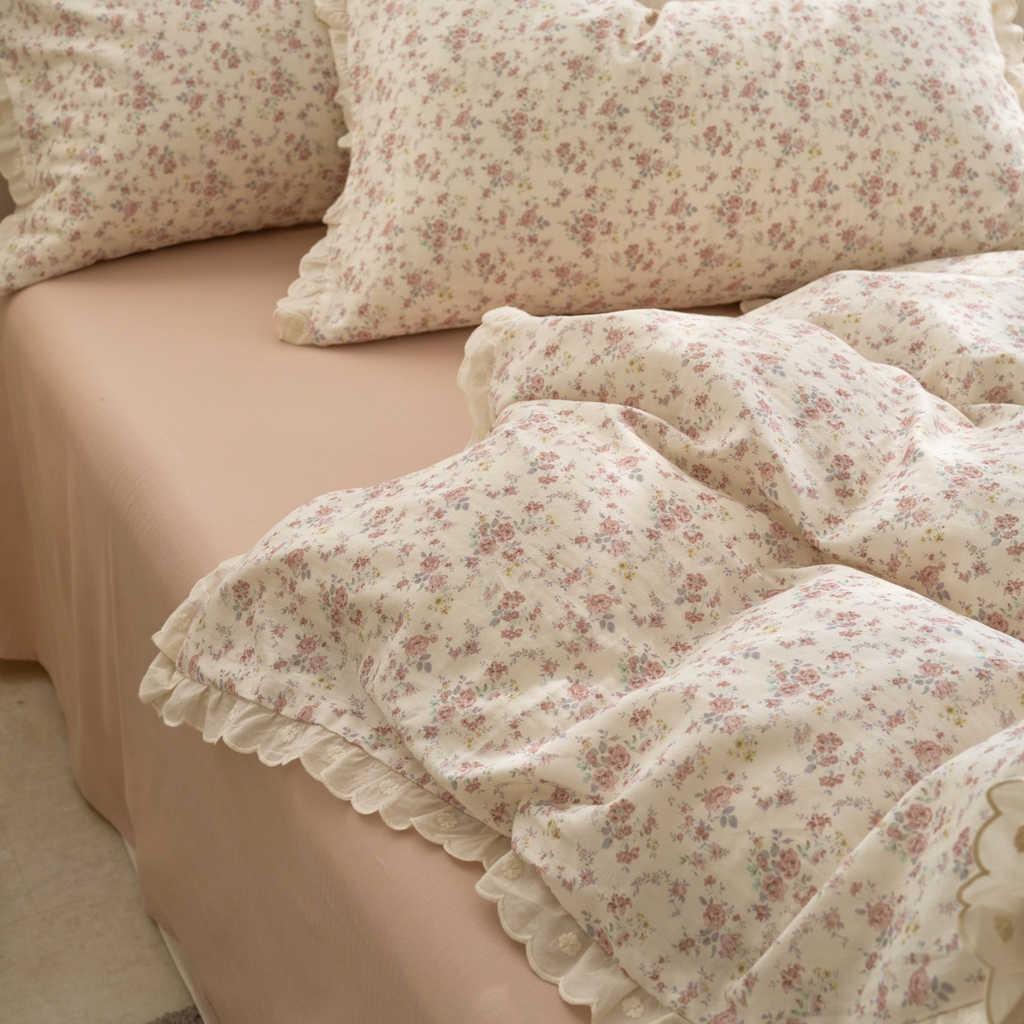 91家纺网 家纺一手货源 找家纺 洋铭区（原狠狠爱） 2025新款花边全棉双层纱四件套 乌梅紫花