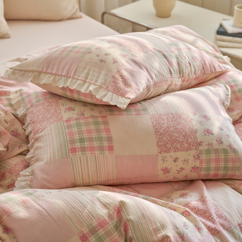 91家纺网 家纺一手货源 找家纺 洋铭区（原狠狠爱） 2025新款花边全棉双层纱四件套 花茶粉格