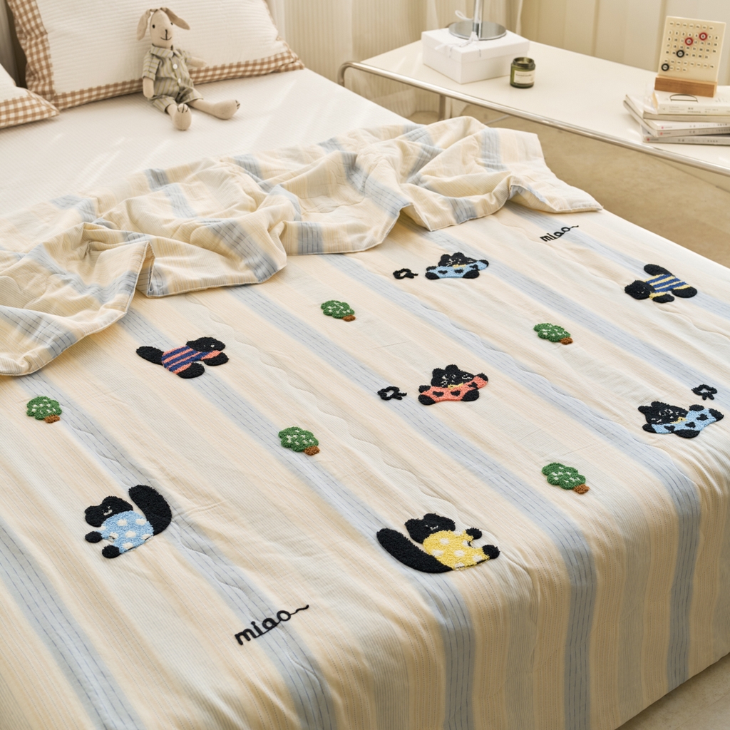 91家纺网 家纺一手货源 找家纺 洋铭区（原狠狠爱） 2025新款双层纱毛巾绣夏被夏凉被空调被 告白小猫