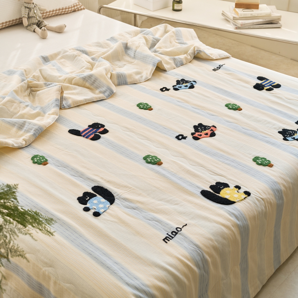 91家纺网 家纺一手货源 找家纺 洋铭区（原狠狠爱） 2025新款双层纱毛巾绣夏被夏凉被空调被 告白小猫