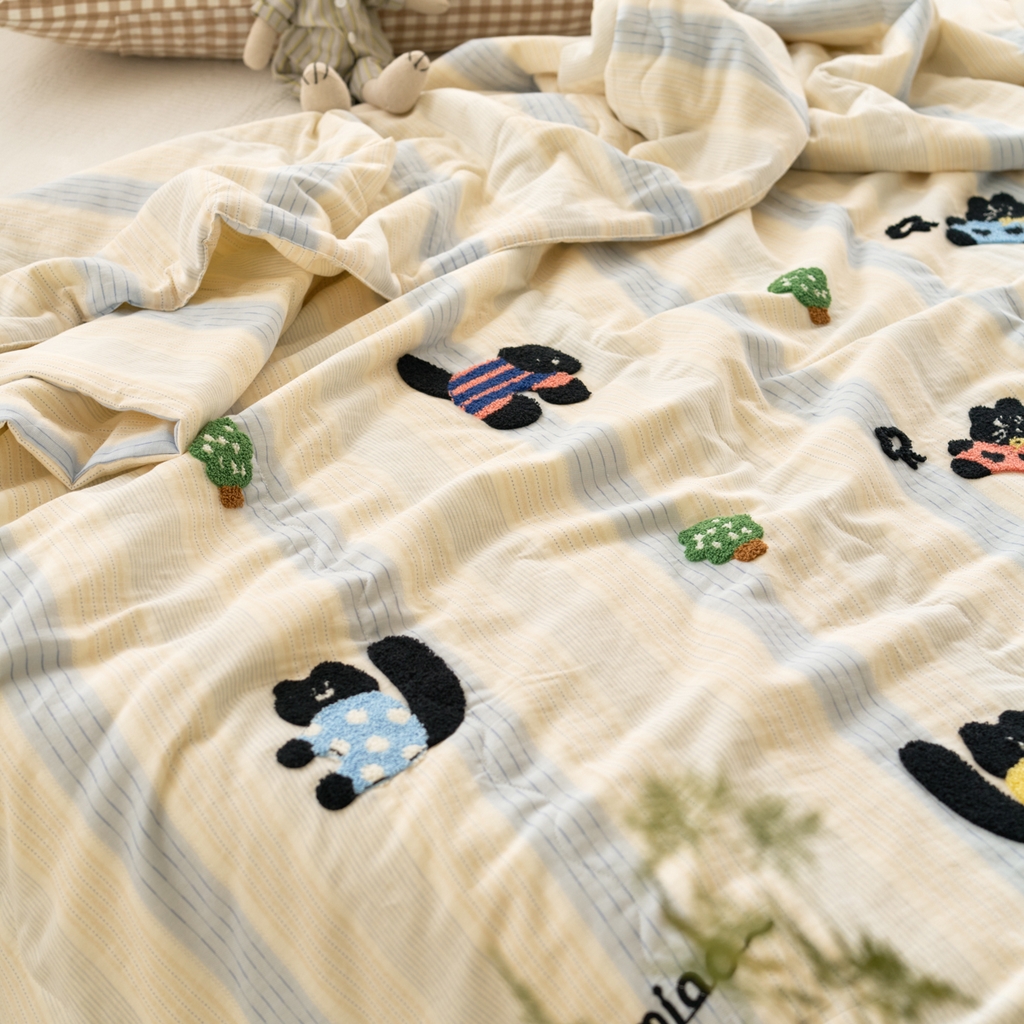 91家纺网 家纺一手货源 找家纺 洋铭区（原狠狠爱） 2025新款双层纱毛巾绣夏被夏凉被空调被 告白小猫