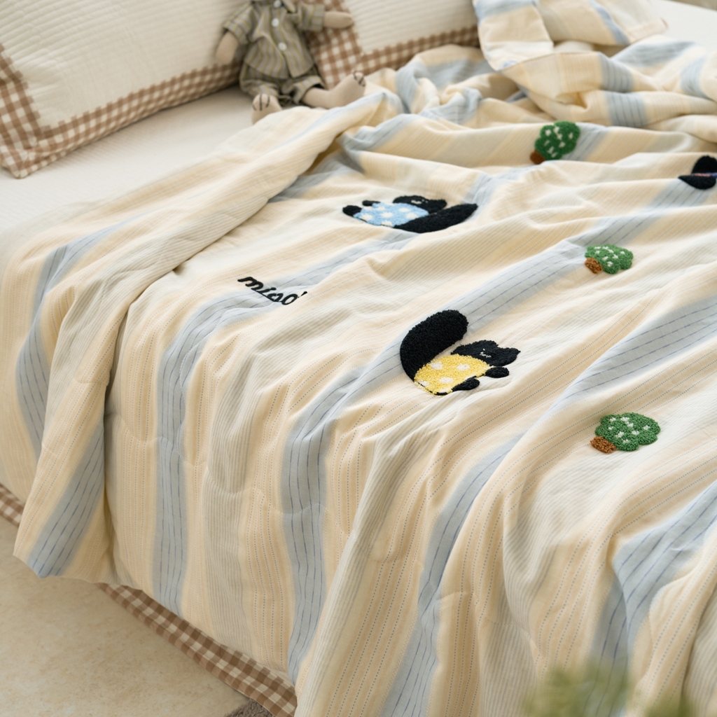 91家纺网 家纺一手货源 找家纺 洋铭区（原狠狠爱） 2025新款双层纱毛巾绣夏被夏凉被空调被 告白小猫